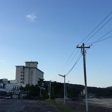 Shima Beach Hotel Toba Exterior foto