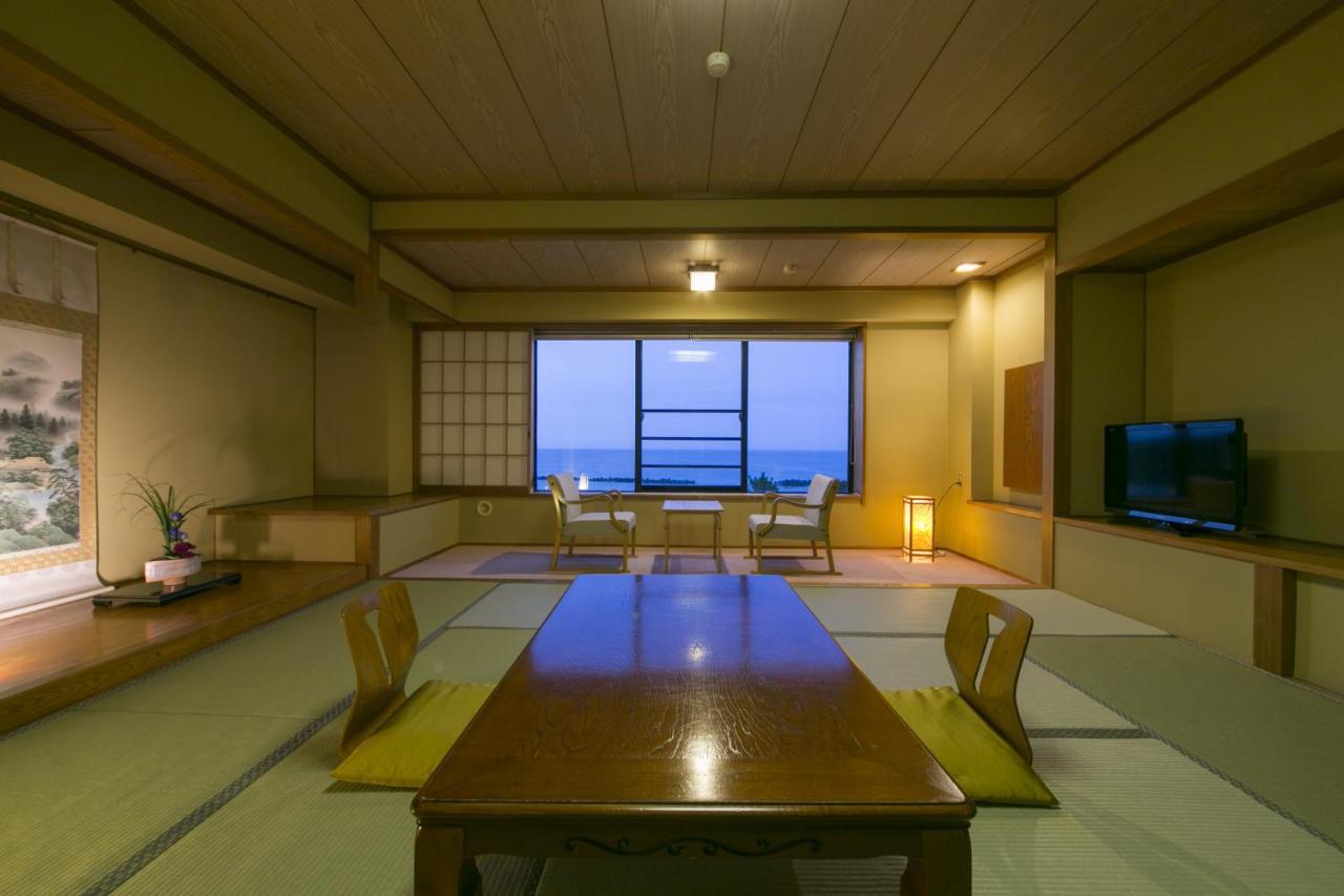 Shima Beach Hotel Toba Exterior foto
