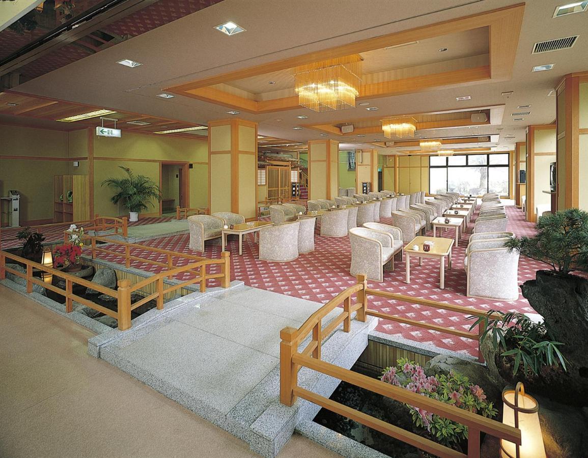 Shima Beach Hotel Toba Exterior foto